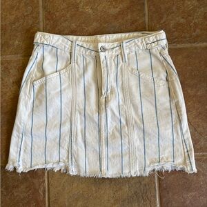 American Eagle Outfitters White and Blue Striped Skirt (size 2)